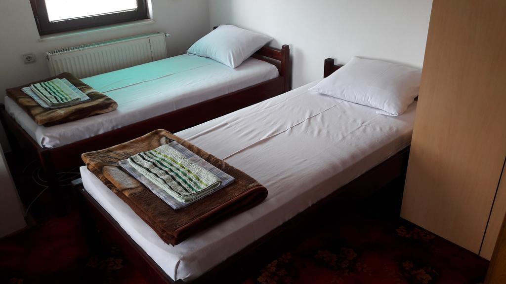 Mico Np Guest House Novi Pazar Eksteriør bilde
